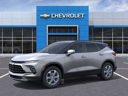 New 2026 Chevrolet Blazer LT image 2