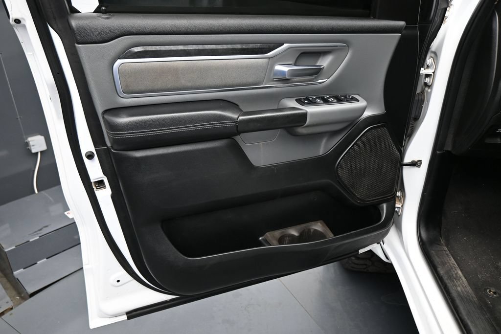 Used 2019 RAM 1500 Big Horn AWD/4WD image 11