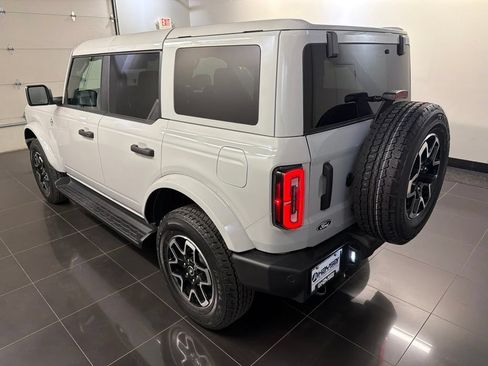New 2026 Ford Bronco Outer Banks AWD/4WD image 4