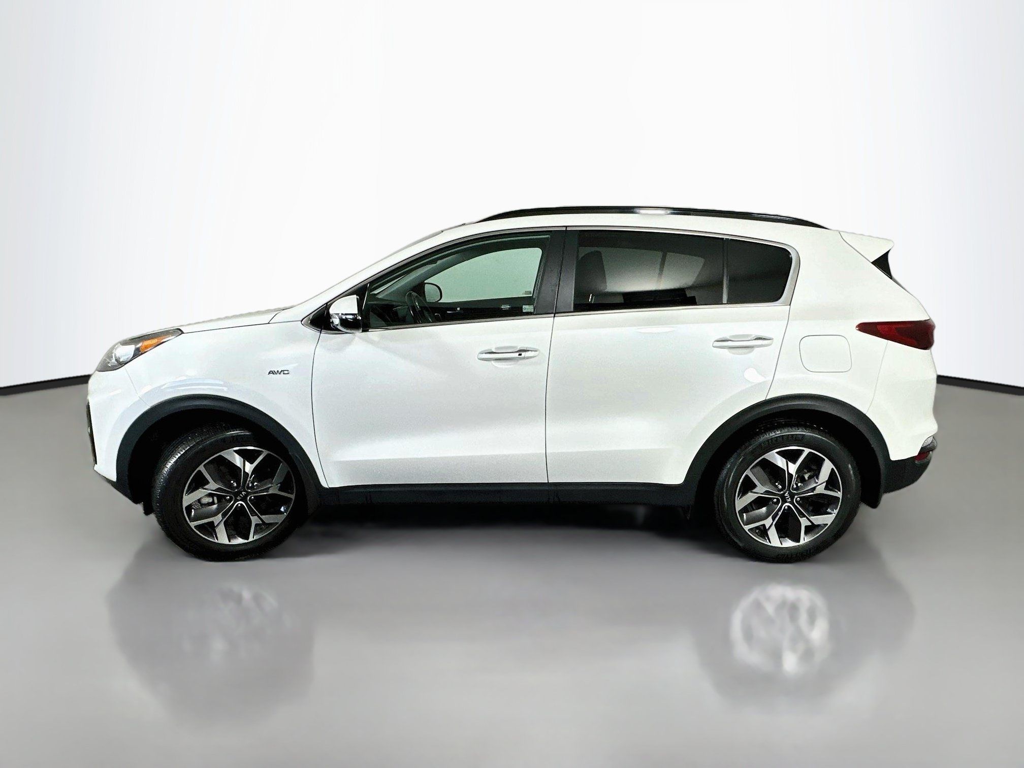 Used 2020 Kia Sportage EX w/ EX Technology Package AWD/4WD image 4