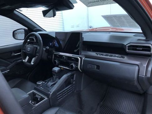 Certified 2025 Toyota Tacoma TRD Sport image 17