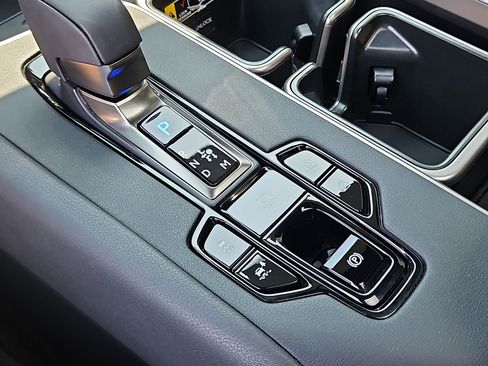 Used 2025 Lexus TX 350 AWD w/ Technology Package image 18