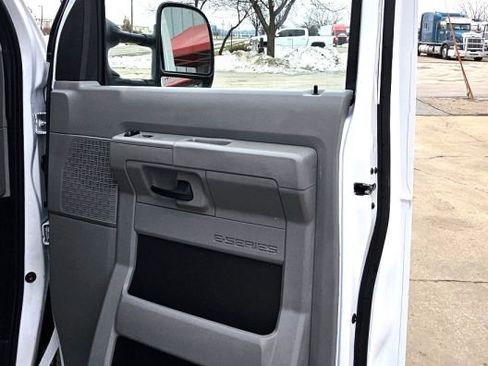 Used 2026 Ford E-350 and Econoline 350 Super Duty w/ Power Equipment Group image 16
