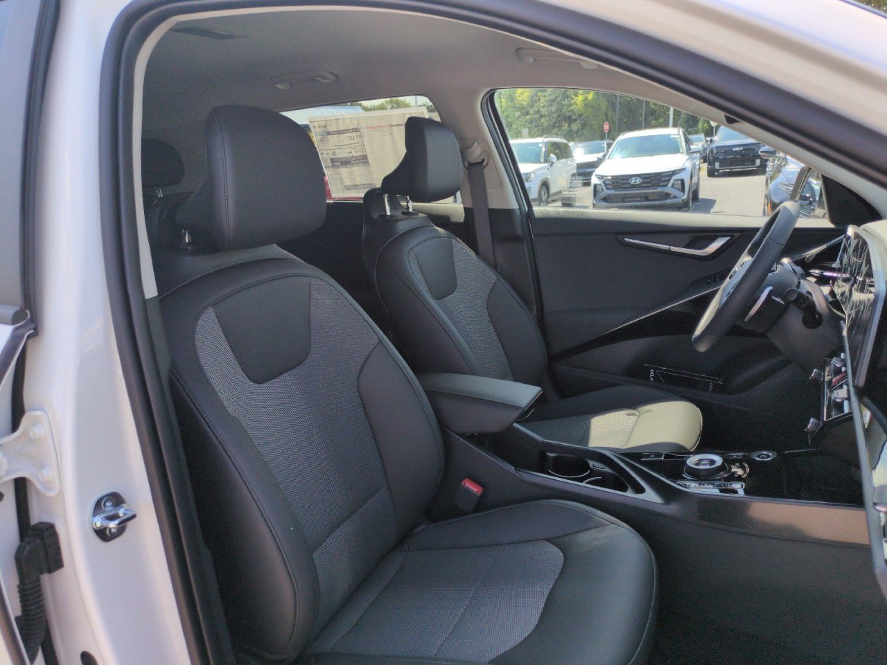 New 2026 Kia Niro Wind FWD image 26