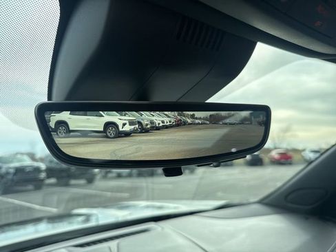 Used 2023 GMC Yukon XL Denali Ultimate image 26