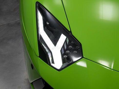 Used 2015 Lamborghini Aventador LP 700-4 image 37