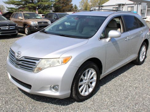 Used 2009 Toyota Venza FWD image 2