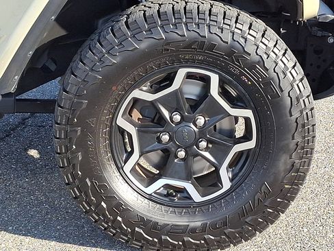 Used 2020 Jeep Gladiator Rubicon image 8