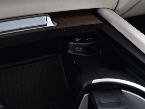 Used 2022 Mercedes-Benz GLE 350 4MATIC image 28