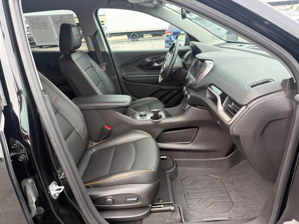 Used 2024 GMC Terrain AT4 AWD/4WD image 10