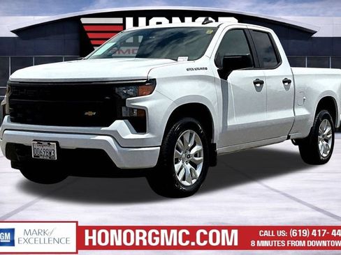 Used 2023 Chevrolet Silverado 1500 Custom RWD image 4