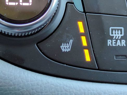 Used 2018 Chevrolet Malibu Premier w/ Driver Confidence Package image 22