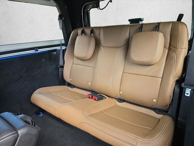 Used 2022 Jeep Wrangler Rubicon w/ LED Lighting Group AWD/4WD image 21