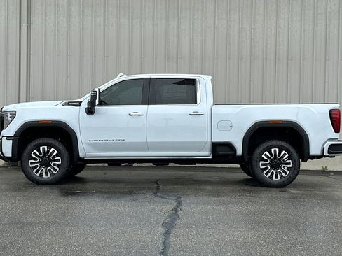 New 2026 GMC Sierra 2500 Denali Ultimate AWD/4WD image 7