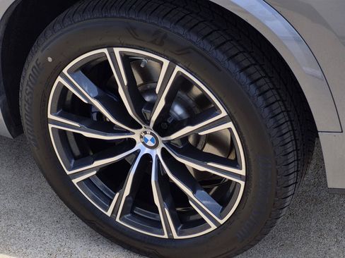 Used 2024 BMW X5 M60i w/ Climate Comfort Package AWD/4WD image 7