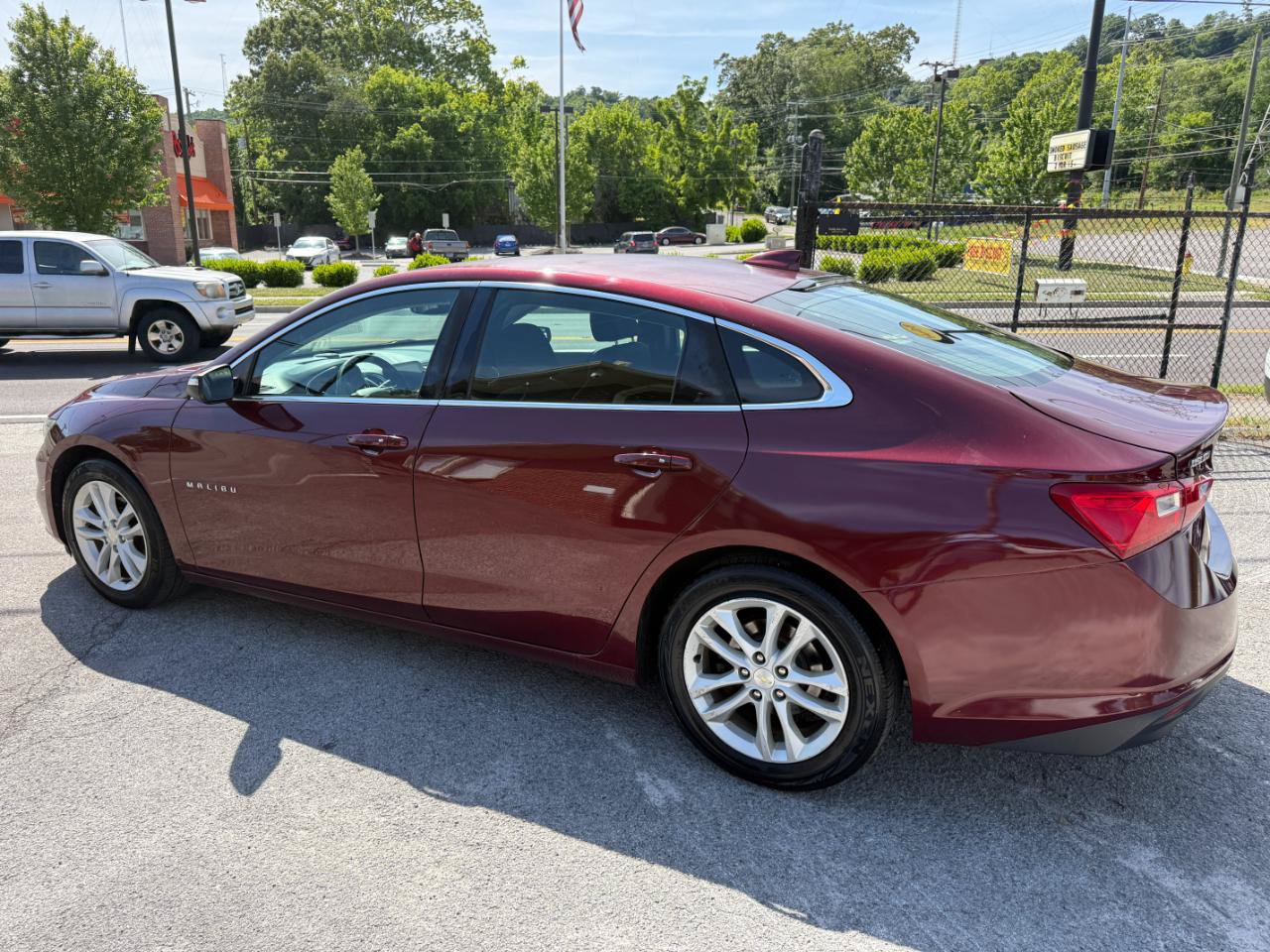 Used 2016 Chevrolet Malibu LT FWD image 36