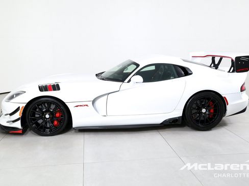 Used 2017 Dodge Viper ACR w/ Extreme Aero Package RWD image 5