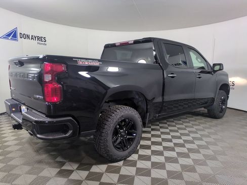 Used 2024 Chevrolet Silverado 1500 Custom Trail Boss AWD/4WD image 5