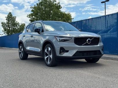 New 2026 Volvo XC40 B5 Plus w/ Protection Package Premier