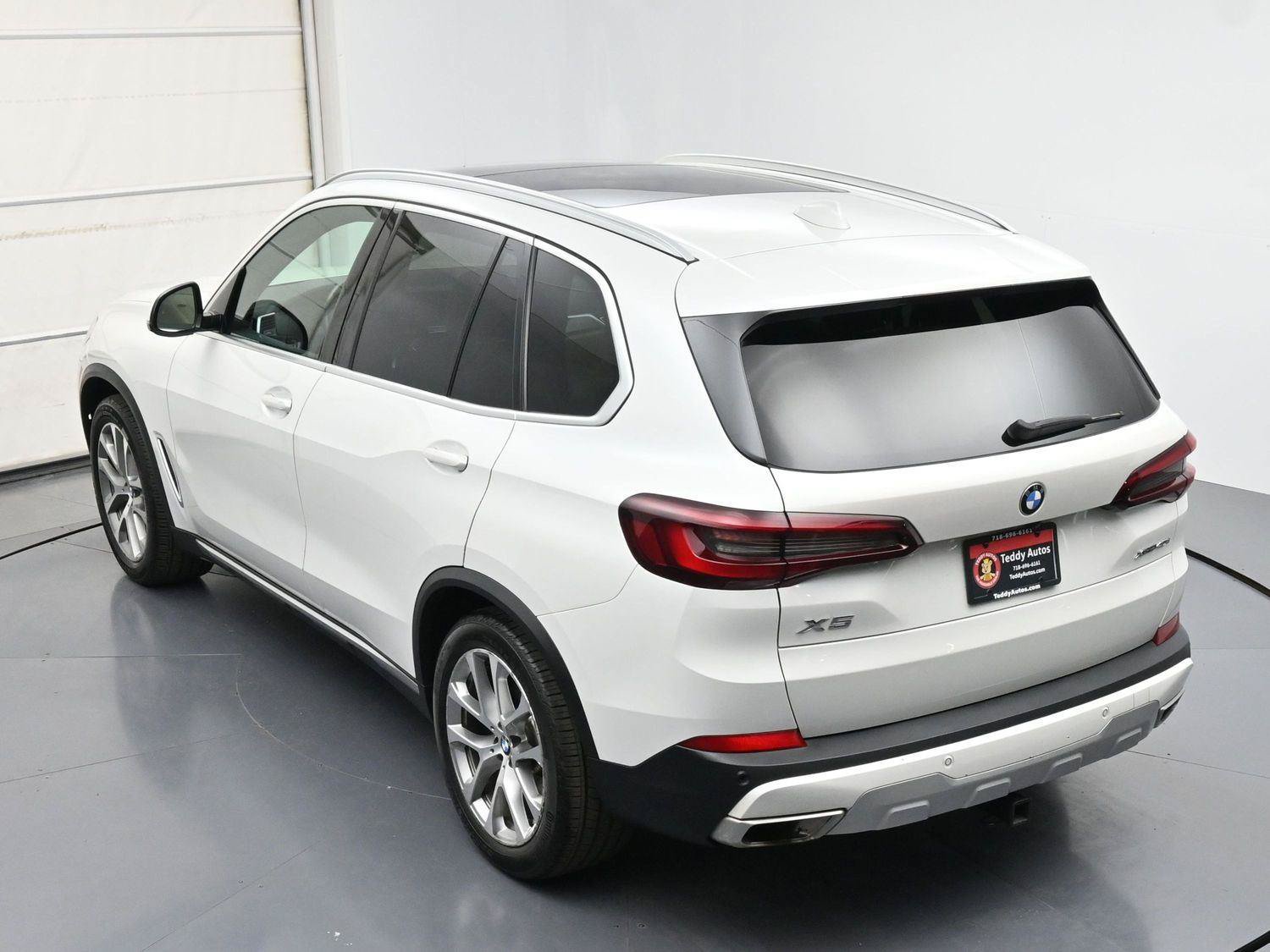 Used 2021 BMW X5 xDrive40i w/ Convenience Package AWD/4WD image 41