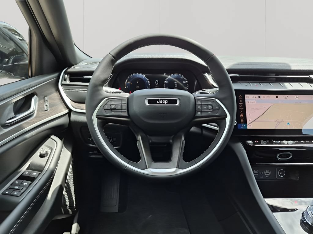 New 2026 Jeep Grand Cherokee Limited RWD image 24