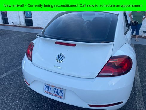 Used 2017 Volkswagen Beetle 1.8T FWD image 3