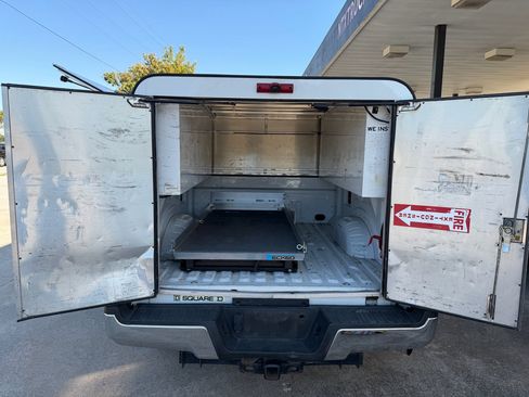 Used 2017 Ford F350 XL image 16