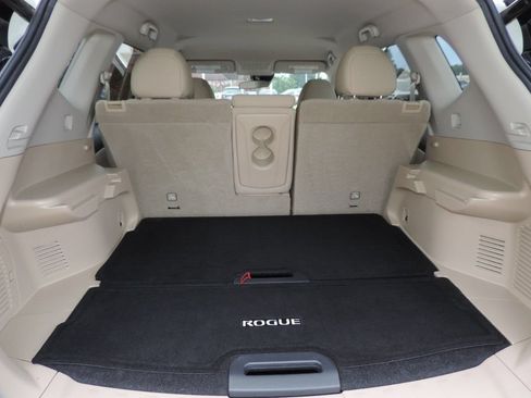 Used 2019 Nissan Rogue SV FWD image 20