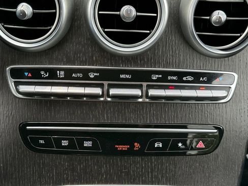 Used 2020 Mercedes-Benz GLC 300 4MATIC image 14