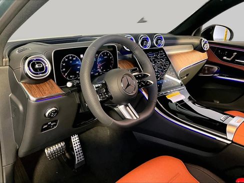 New 2026 Mercedes-Benz GLC 300 4MATIC image 9