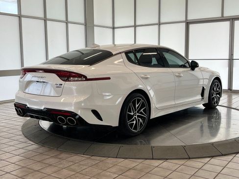 Used 2022 Kia Stinger GT-Line AWD/4WD image 7
