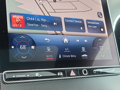 Used 2024 Mercedes-Benz C 300 image 16