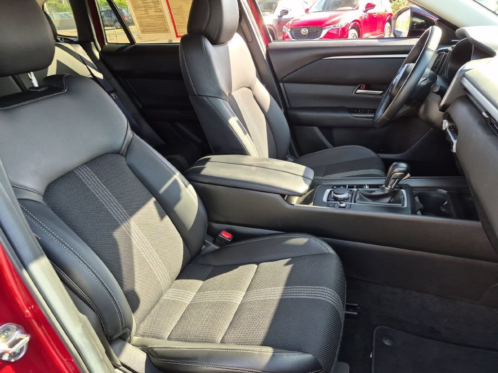 Used 2025 MAZDA CX-50 AWD 2.5 S w/ Premium Package image 31