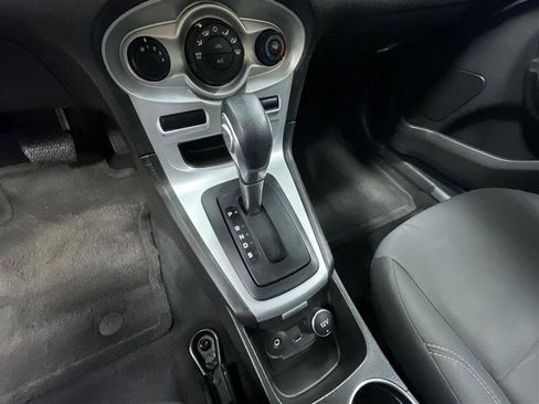 Used 2018 Ford Fiesta SE image 15