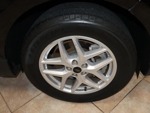 Used 2023 Ford Edge SEL AWD/4WD image 36