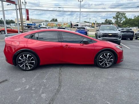 Used 2024 Toyota Prius Prime Premium w/ Advanced Technology Package FWD image 8