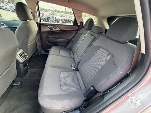 Used 2024 Kia Sportage LX AWD/4WD image 13