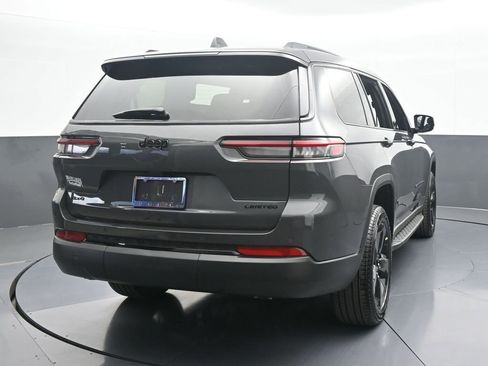 Used 2025 Jeep Grand Cherokee L Limited w/ Black Appearance Package image 5
