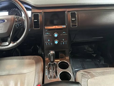 Used 2019 Ford Flex SEL w/ Equipment Group 202A FWD image 16