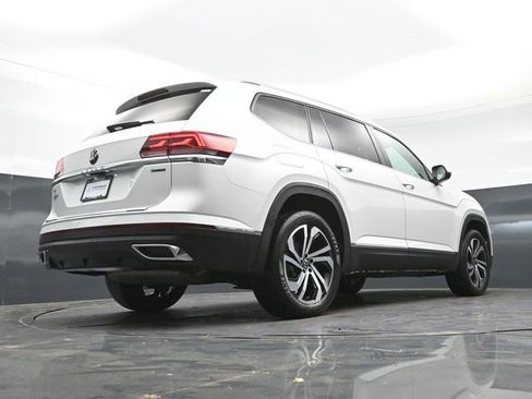 Used 2023 Volkswagen Atlas SEL AWD/4WD image 40