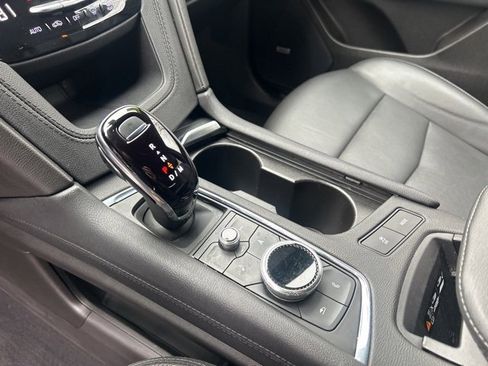 Certified 2022 Cadillac XT5 Premium Luxury image 31