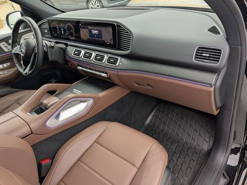 Used 2025 Mercedes-Benz GLE 450e 4MATIC image 24