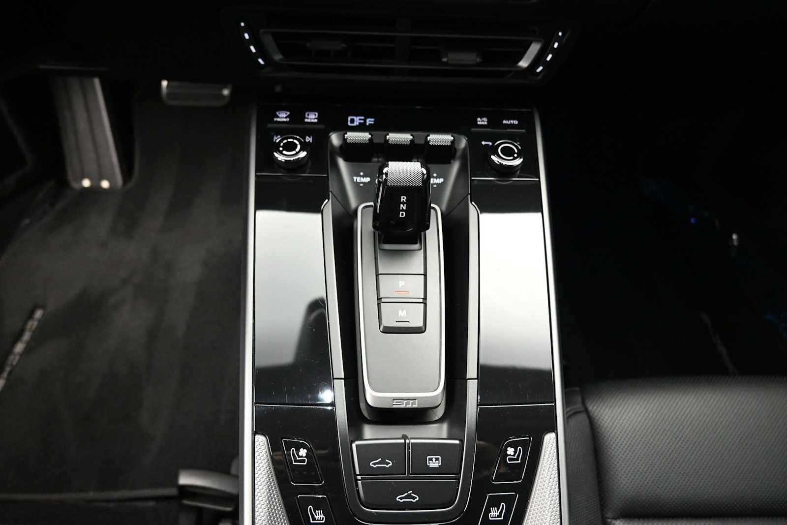 Used 2022 Porsche 911 Carrera RWD image 12