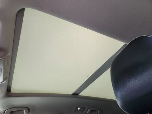 Used 2021 Volkswagen Atlas SE w/ Panoramic Sunroof Package AWD/4WD image 31