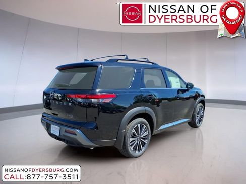 New 2026 Nissan Pathfinder Platinum w/ Cargo Package AWD/4WD image 3