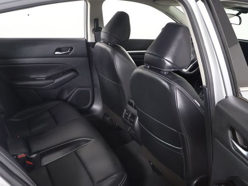 Used 2024 Nissan Altima 2.5 SL AWD/4WD image 30