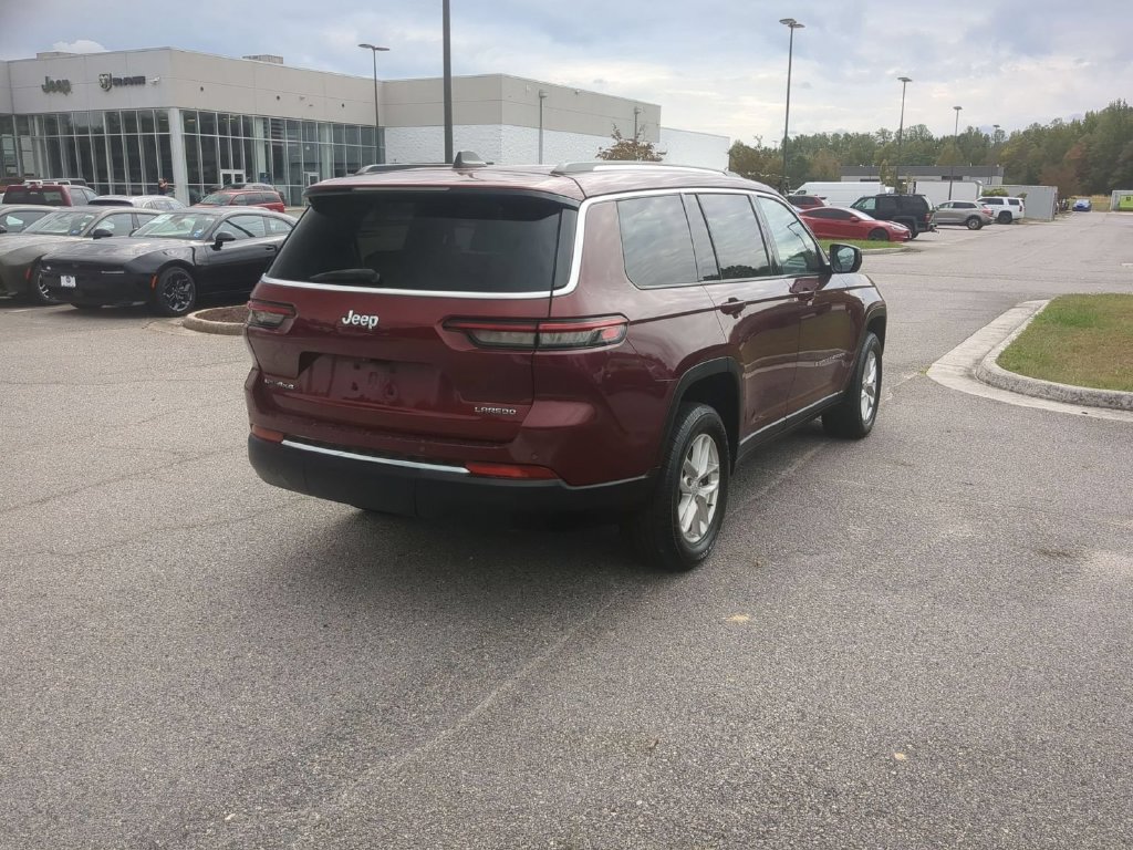 Used 2022 Jeep Grand Cherokee L Laredo w/ Luxury Tech Group I AWD/4WD image 5