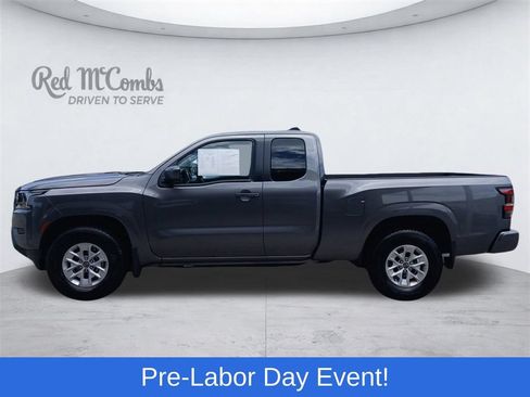 Used 2024 Nissan Frontier SV w/ Technology Package RWD image 2