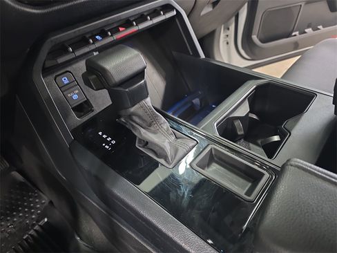 Used 2024 Toyota Tundra SR image 23