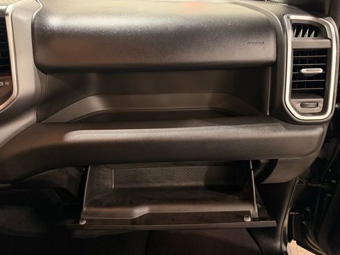 Used 2025 RAM 1500 Big Horn RWD image 27